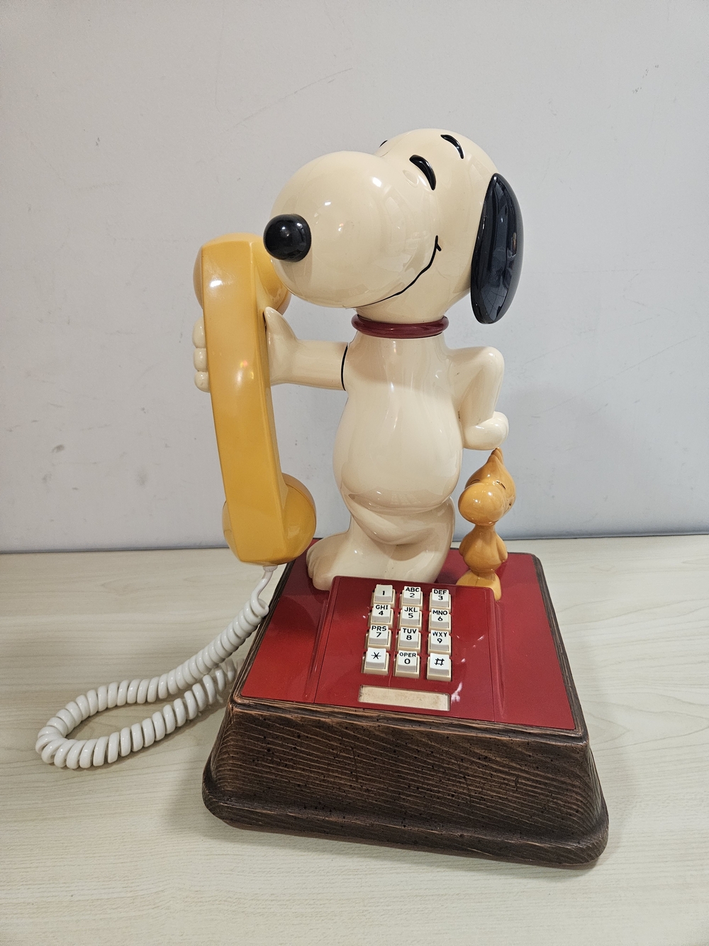 Vintage 1976 The Snoopy and Woodstock Phone Head Turning Push Button *Untested*